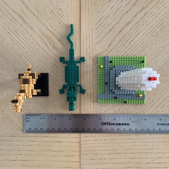 nanoblock Assortment (Tower of Pisa, Giraffe, Crocodile, Display Case) - Picture 5 of 15